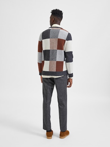 SELECTED HOMME Sweter 'Meis' w kolorze szary