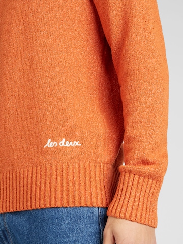 Pull-over 'Brad' Les Deux en orange