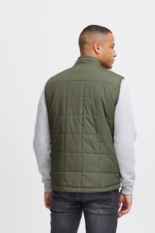 11 Project Vest in Green