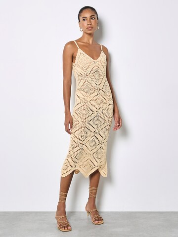 Abito ' ' di Apricot in beige