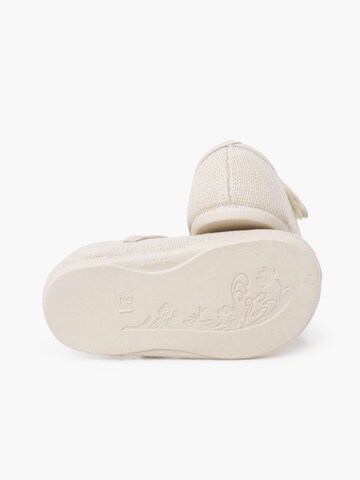 Pisamonas - Bailarina en beige
