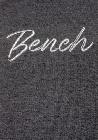 BENCH - Sweatshirt em cinzento