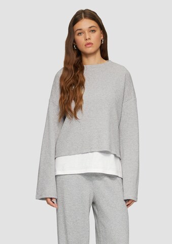 QS Sweatshirt in Grey: front