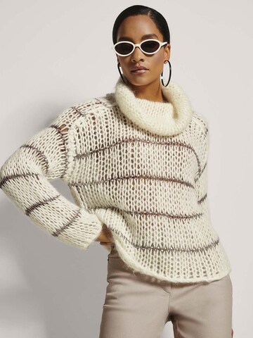 MADELEINE Pullover in Weiß