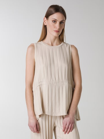 DEHA Top in Beige: front