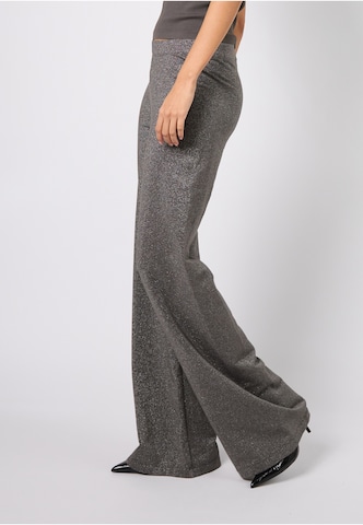 Wide leg Pantaloni 'Loui' di OH APRIL in grigio