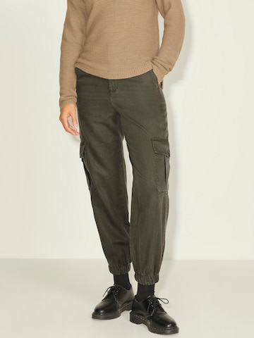 Effilé Pantalon cargo 'Holly' JJXX en vert