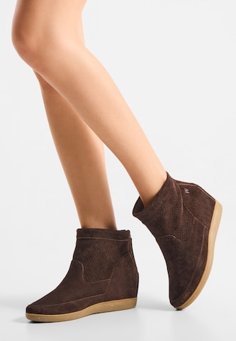WODEN Ankle Boots 'Emmy Lite' in Brown: front