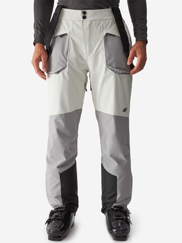 4F Regular Outdoor trousers in Grey: front
