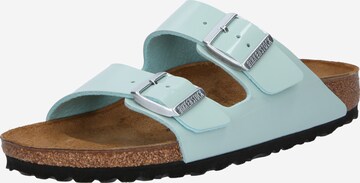 Zoccoletto 'Arizona' di BIRKENSTOCK in verde: frontale