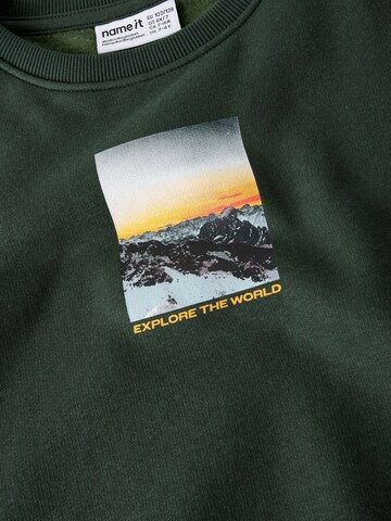 Sweat 'NKMNewton' NAME IT en gris