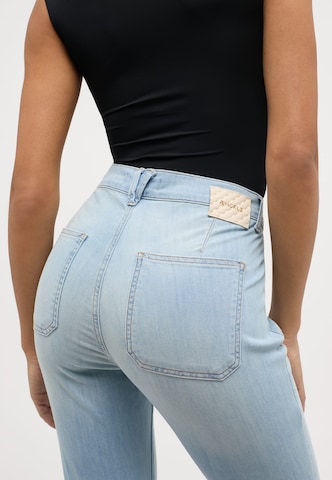 ÆNGELS Bootcut Jeans in Blauw