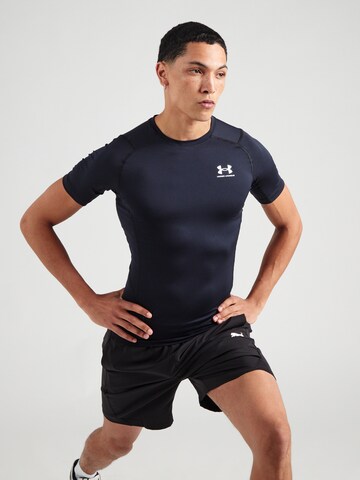 Tricou funcțional de la UNDER ARMOUR pe negru: față