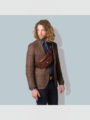 The Bridge Belt bag in Brown
