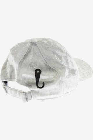 ADIDAS ORIGINALS Hut oder Mütze One Size in Grau