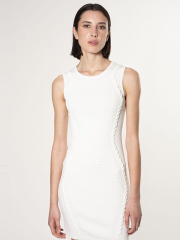 Robe Influencer en blanc