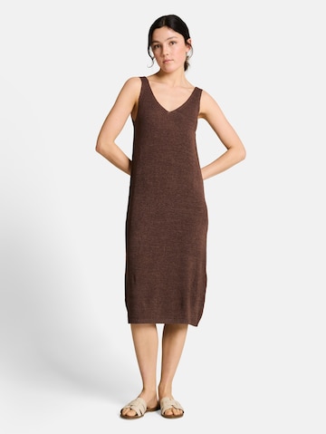 TOM TAILOR DENIM Strickkleid in Braun: Vorderseite