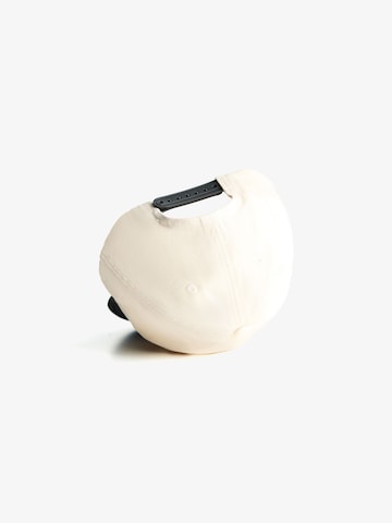 Bershka Keps 'NOIR CODE' i beige