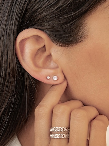 Orecchini 'Pink Bezel Cubic' di Hey Happiness in argento: frontale