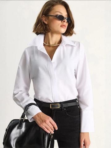 Bianco Lucci - Blusa em branco