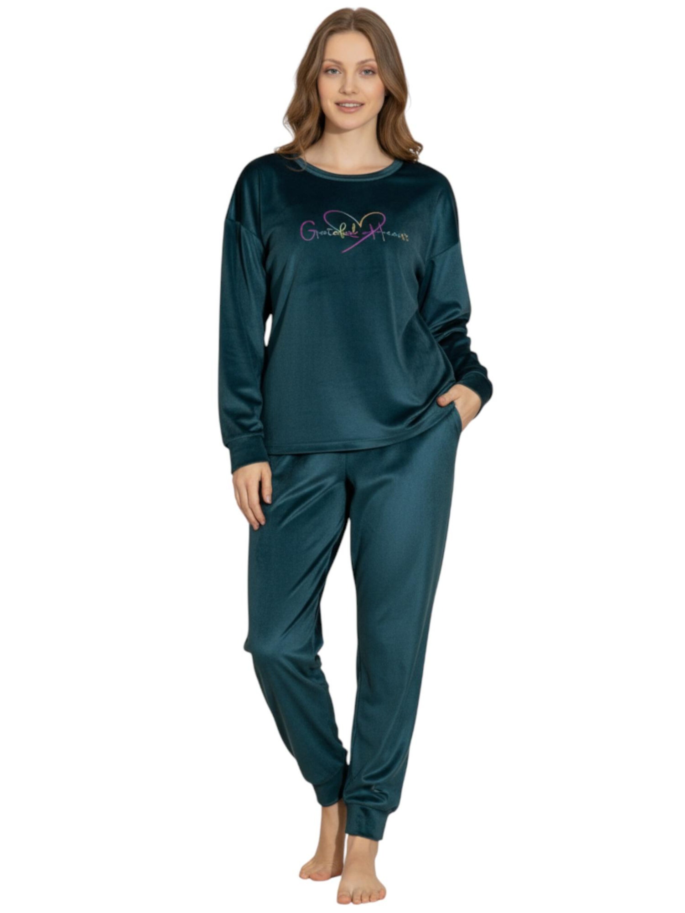 Pyjama 'VelvetDream' fashionshowcase en vert