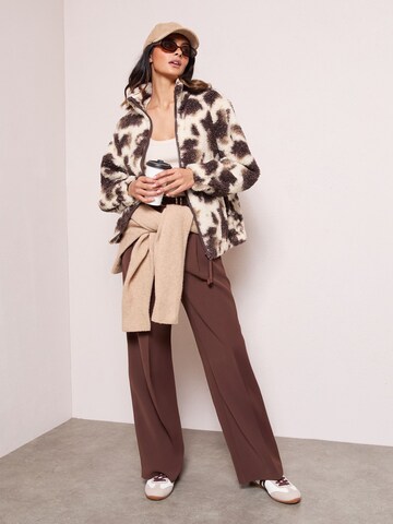 Friends Like These Fleecejacke in Beige