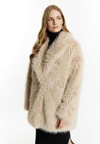 DreiMaster Vintage Winter coat in Beige: front