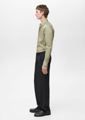 MANGO MAN Regular fit Button Up Shirt 'Play' in Green