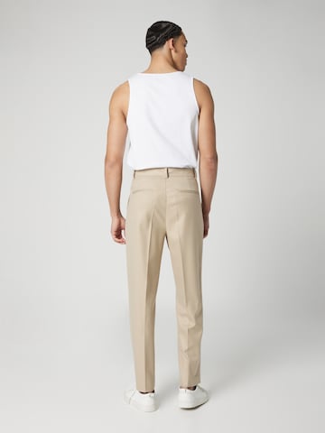 regular Pantaloni con pieghe 'Arthur' di Guido Maria Kretschmer Men in beige: dietro