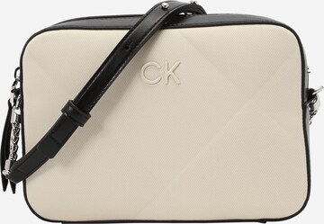 Sac à bandoulière Calvin Klein en gris : devant