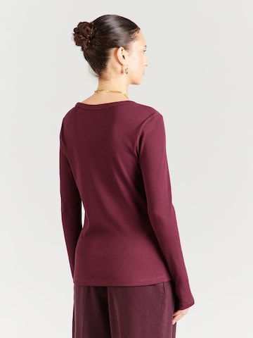 Tricou de la s.Oliver pe roșu