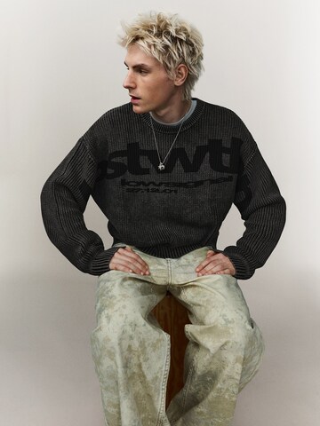 Pull-over Bershka en noir