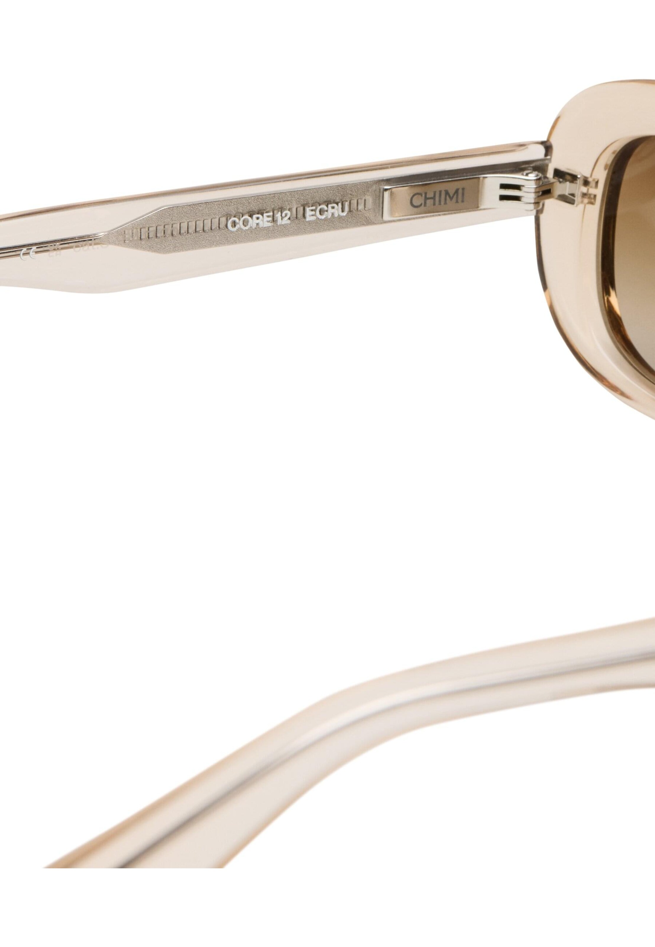 Ochelari de soare de la CHIMI pe bej