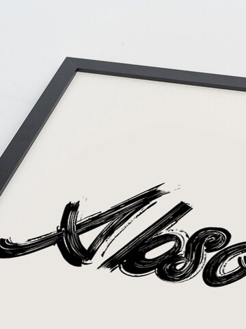 Liv Corday Image in Black