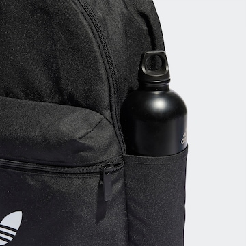 ADIDAS ORIGINALS Rucksack 'Adicolor' in Schwarz