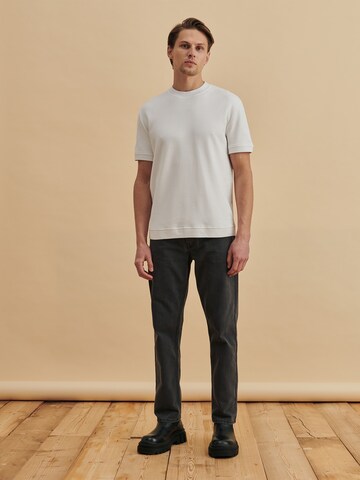 DAN FOX APPAREL Bootcut Jeans 'Jano' in Grijs