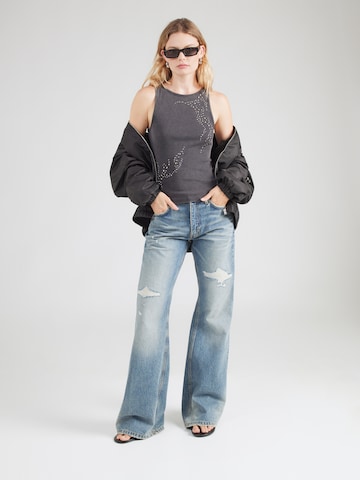 WEEKDAY - Top 'Bobby' em cinzento