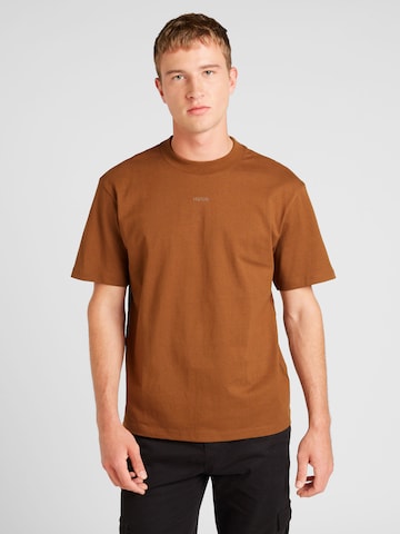HUGO T-Shirt 'Dapolino' in Braun: predná strana