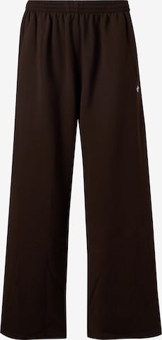 ADIDAS ORIGINALSWide Leg/ Široke nogavice Hlače 'ESS' - smeđa boja: prednji dio