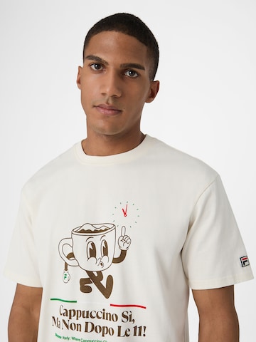 T-Shirt 'Navigli Caffé' FILA en blanc