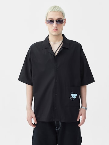 Chemise 'Plumbago' VAMOS CLO en noir : devant