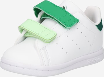 ADIDAS ORIGINALS Sneakers 'Stan Smith' i hvid: forside