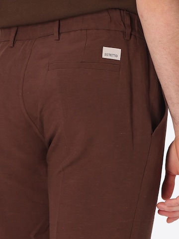Loosefit Pantaloni con piega frontale 'Alloro' di Distretto12 in marrone