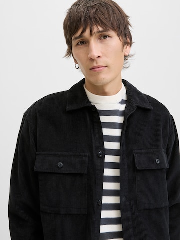 juoda JACK & JONES Patogus modelis Marškiniai 'JJEPERFECT'