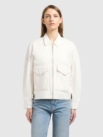 khujo Between-Season Jacket in White: front