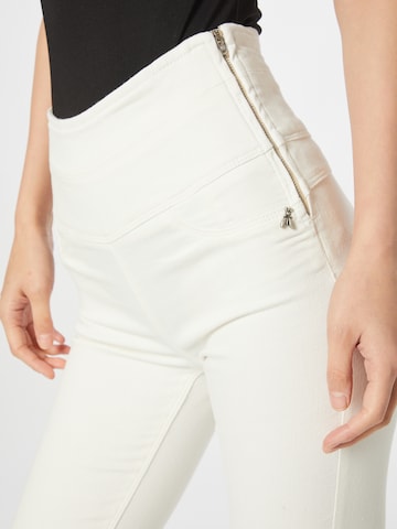 PATRIZIA PEPE - Skinny Vaquero en blanco