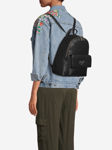 Calvin Klein - Mochila em preto