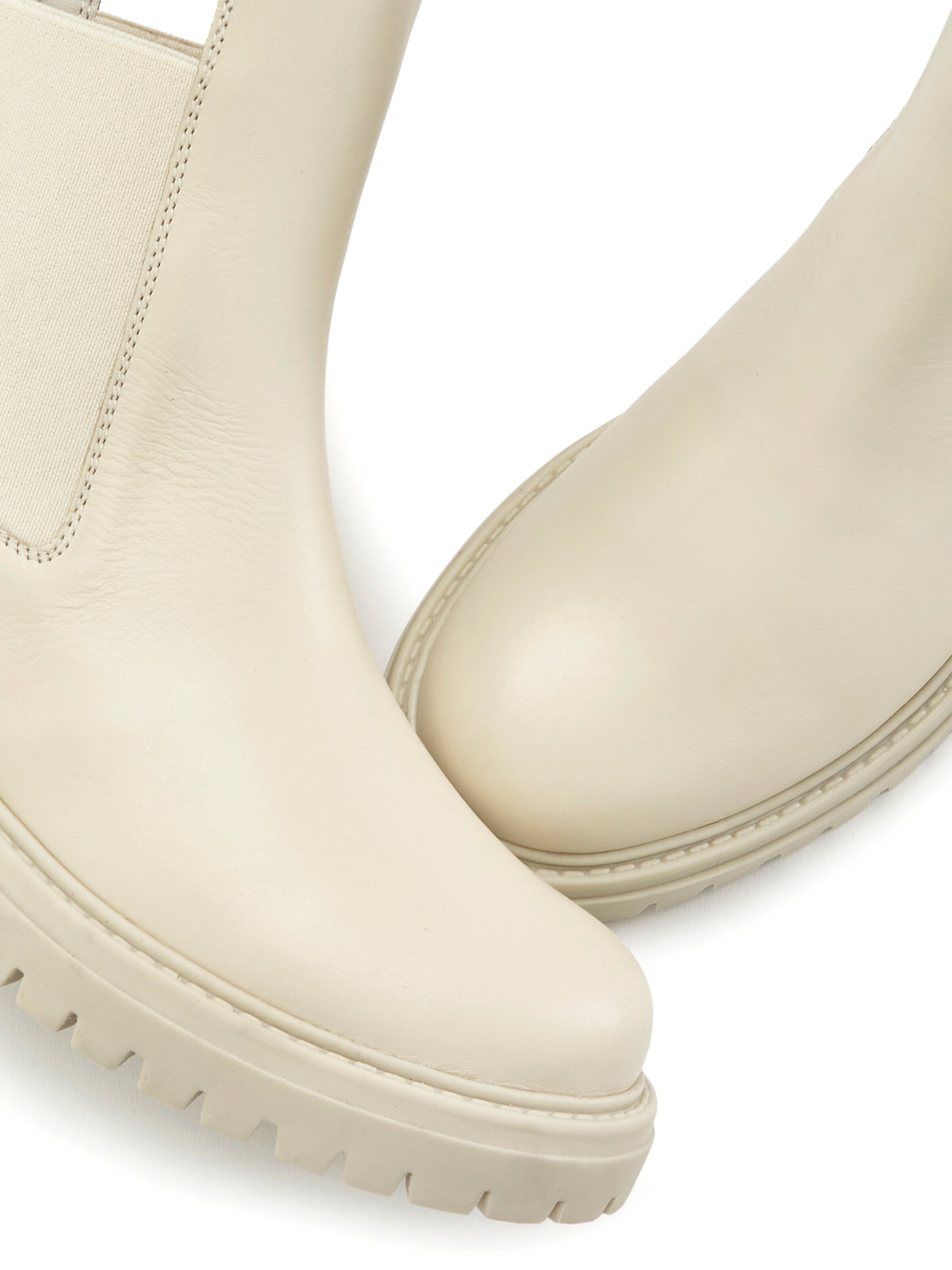 Elbsand Chelsea boots in Beige