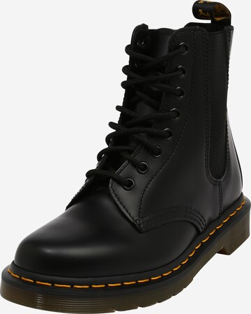 Boots stringati 'Harper' di Dr. Martens in nero: frontale