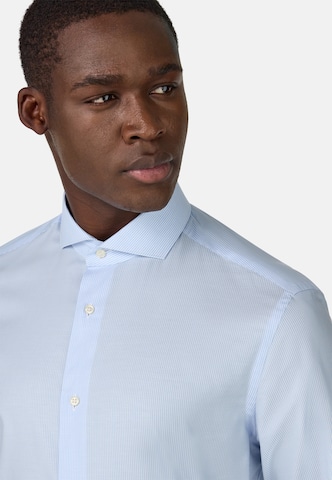 Coupe regular Chemise Boggi Milano en bleu